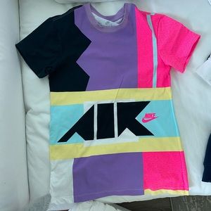 Nike T-shirt size S